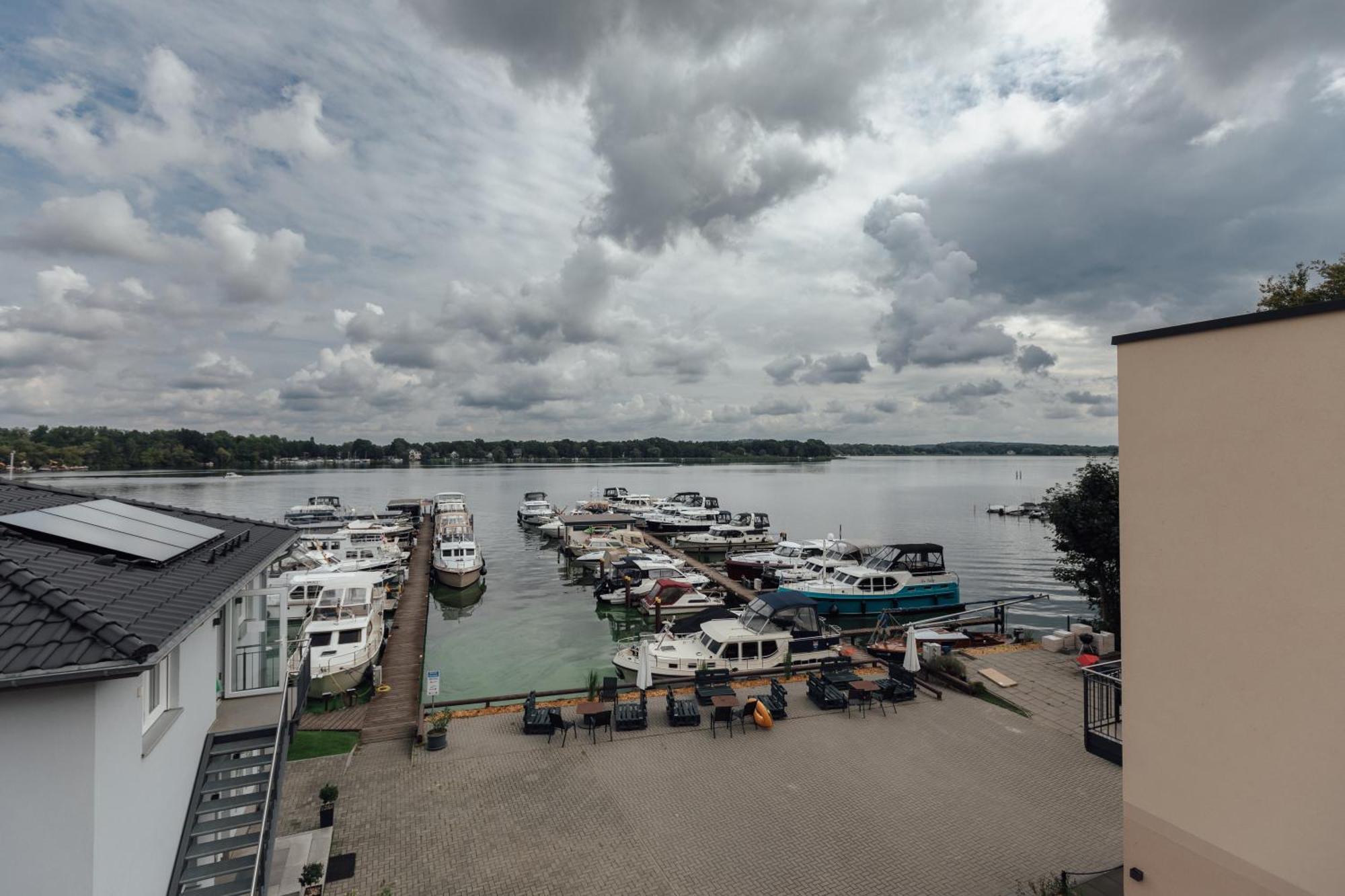 Exklusive Ferienwohnungen An Der Havel Werder  Luaran gambar